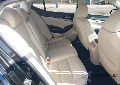 2018 Nissan Maxima 3.5 Sv z USA, uszkodzony, nr VIN 1N4AA6AP8JC389153